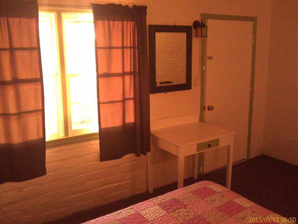 Ranch Motel Tehachapi Pokoj fotografie