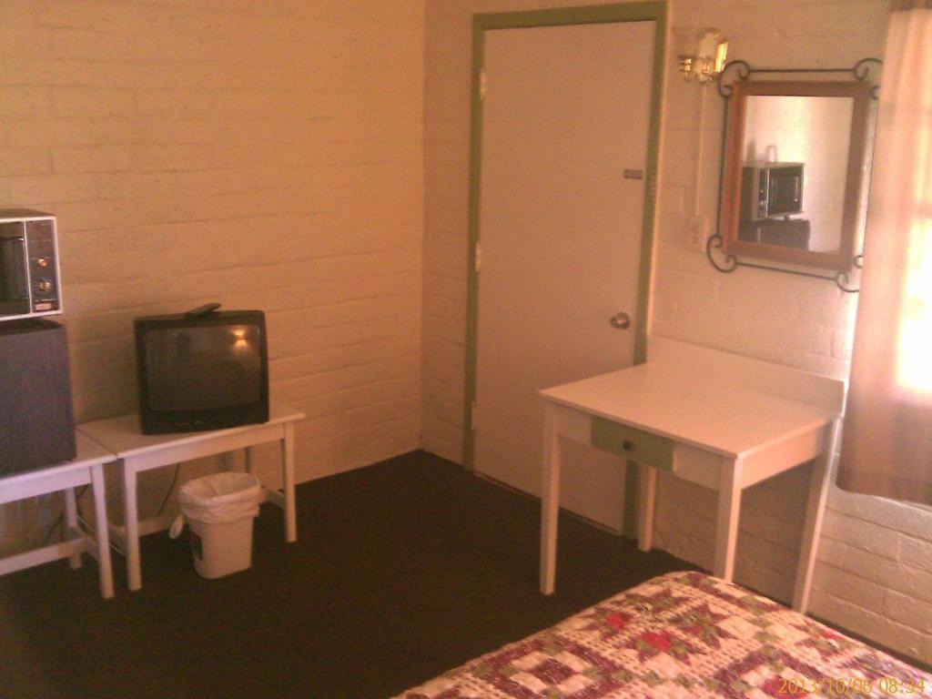 Ranch Motel Tehachapi Pokoj fotografie