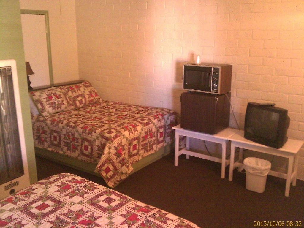 Ranch Motel Tehachapi Pokoj fotografie