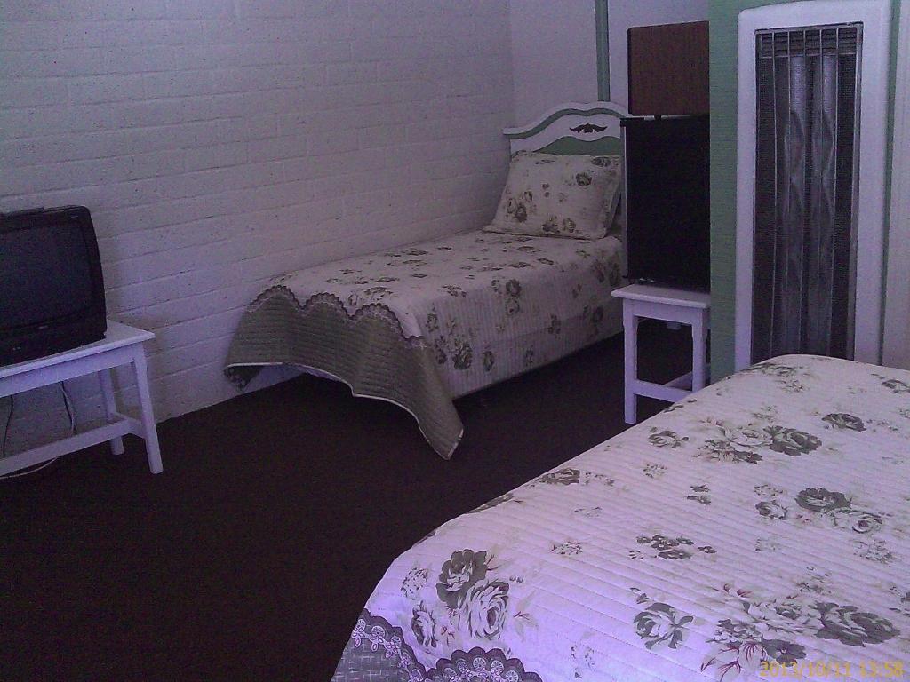 Ranch Motel Tehachapi Pokoj fotografie